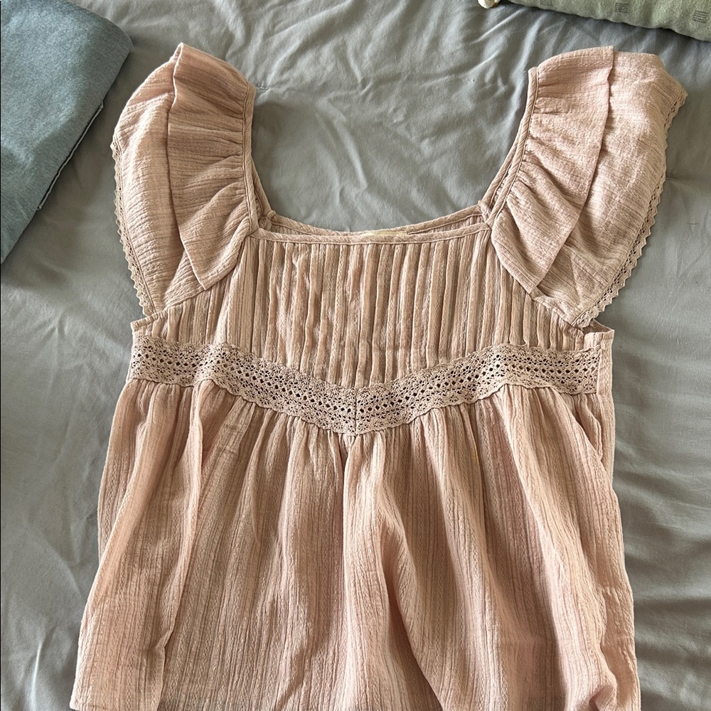 Elegant Mauve Ruffled Women's Top